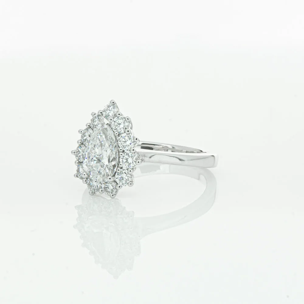 18ct White Gold 1.00ct Pear Cut Diamond Belle Ring