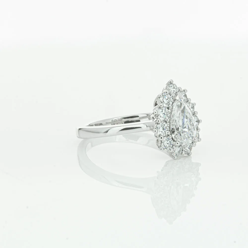 18ct White Gold 1.00ct Pear Cut Diamond Belle Ring