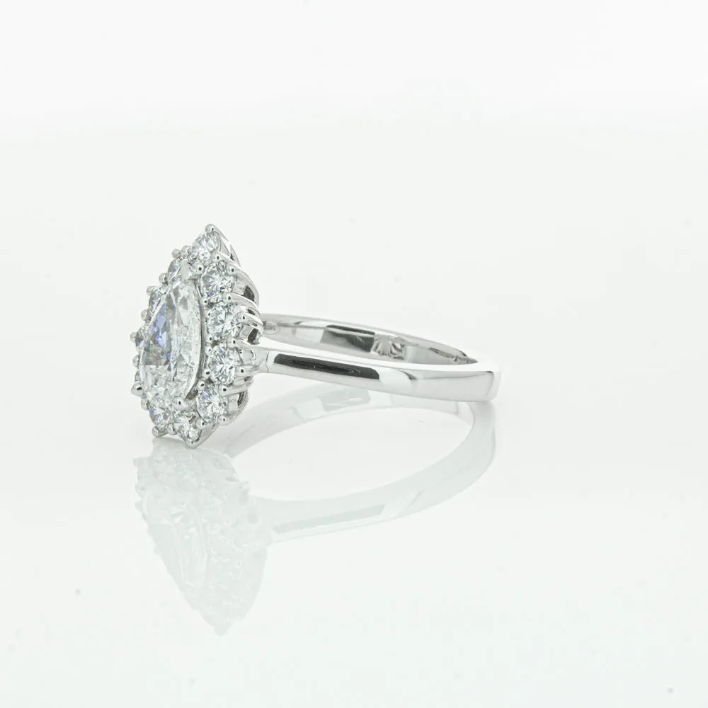 18ct White Gold 1.00ct Pear Cut Diamond Belle Ring