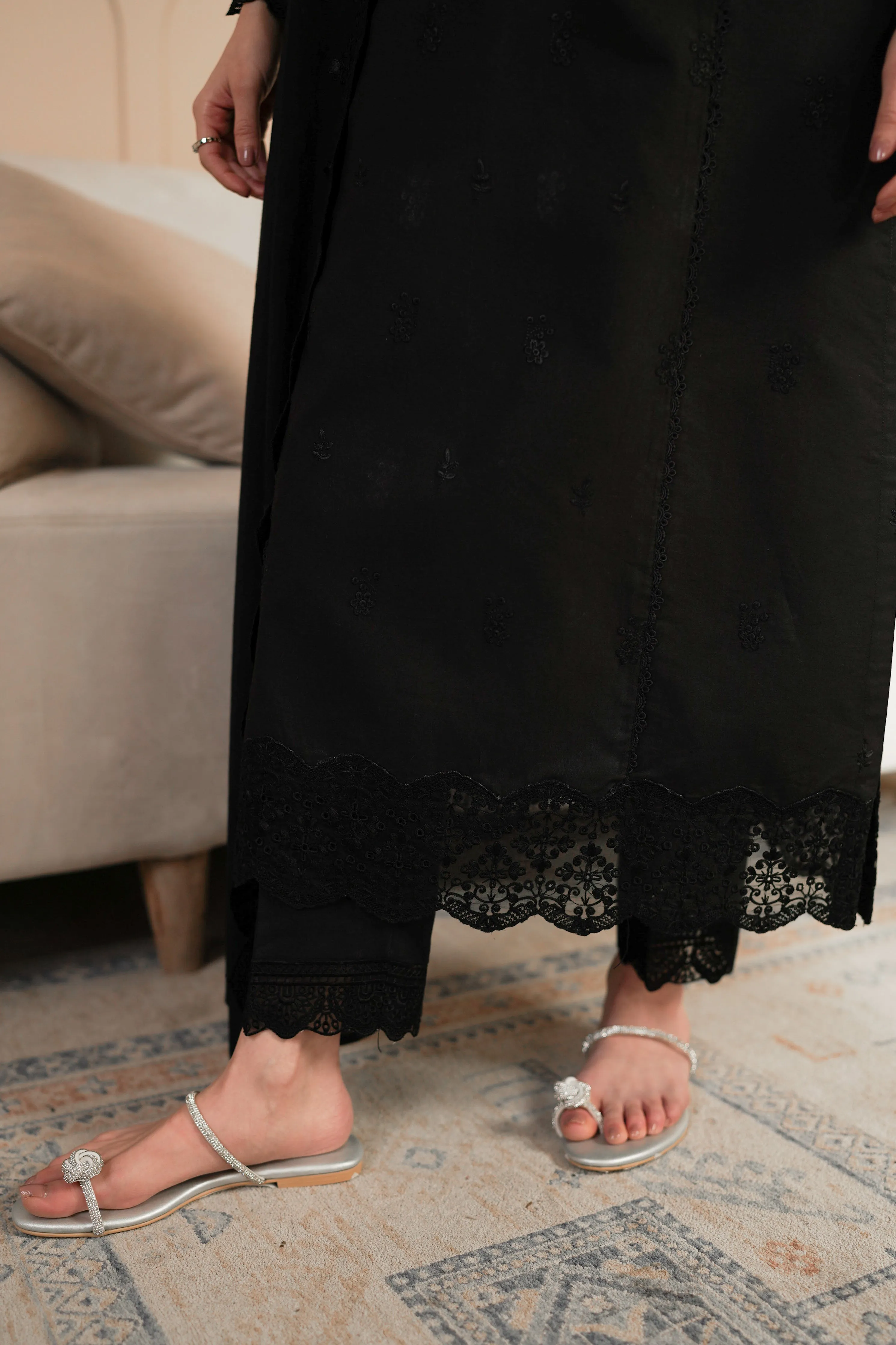 BLACK EMBROIDERED THREE PIECE SET-RAMADAN EDIT