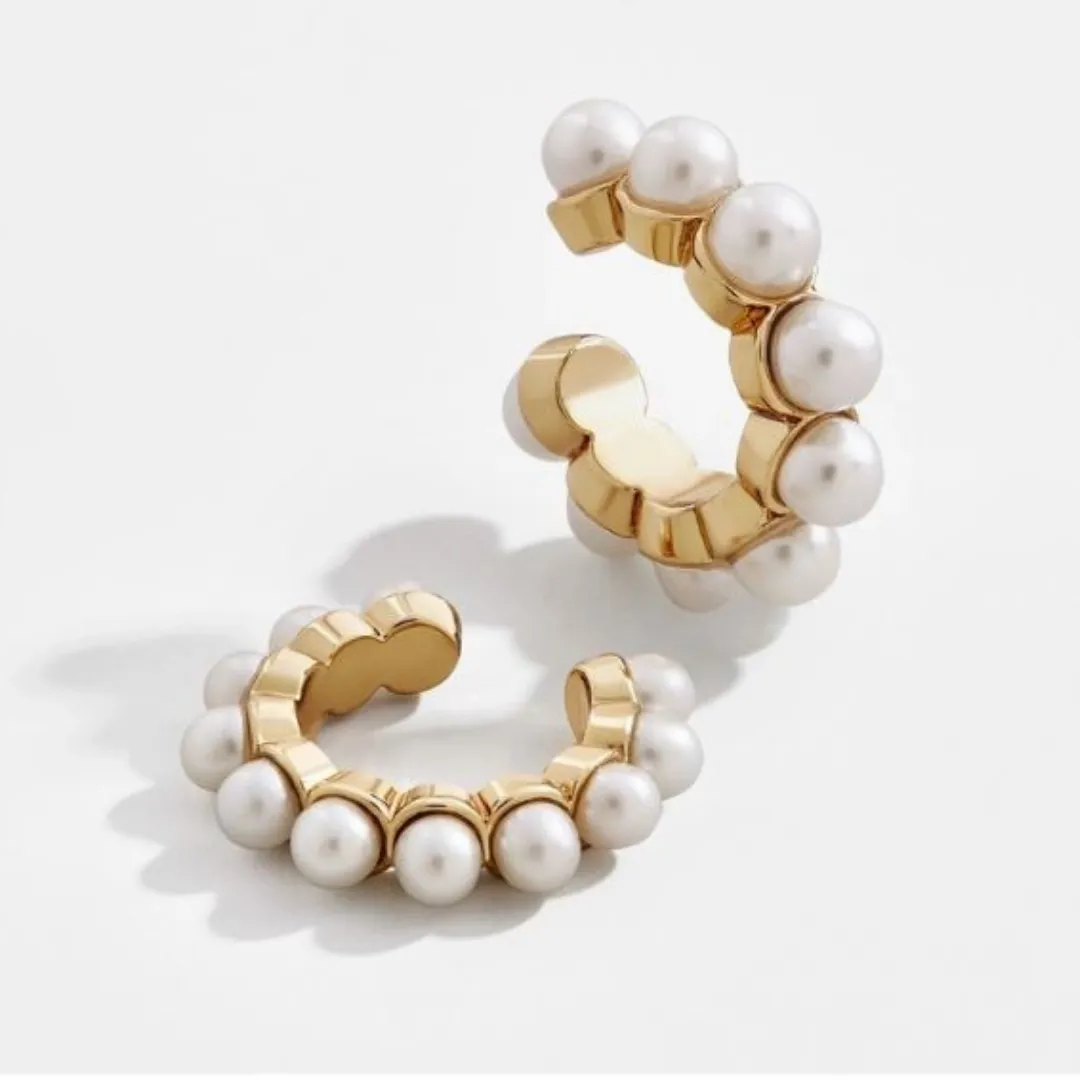 Dee Freshwater Pearl Ear Cuff