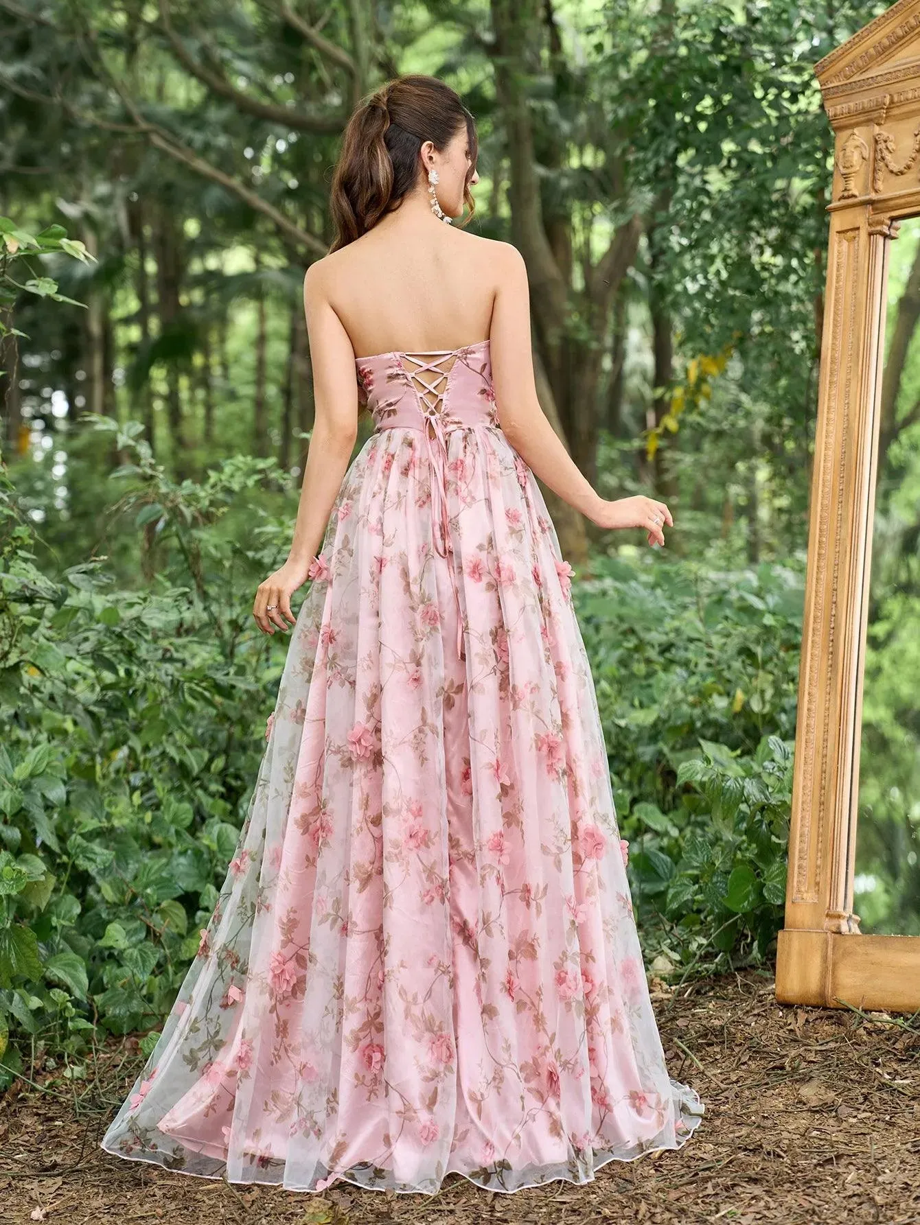 Elegant Lace Up Back Floral Appliques Strapless Evening Dress