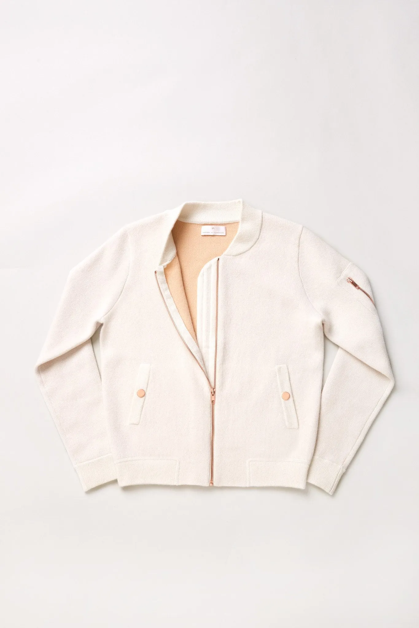 Globe-Trotter Two-Tone Cashmere Bomber - Winter White X Camel