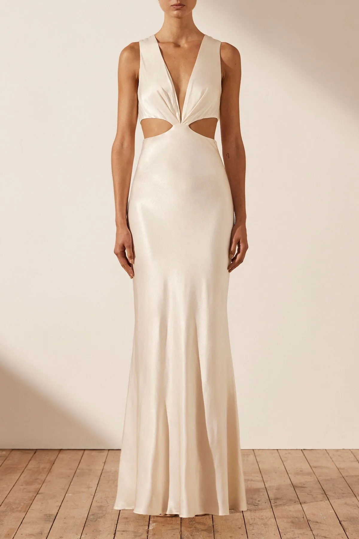 LA LUNE PLUNGED CUT OUT MAXI DRESS - CREAM