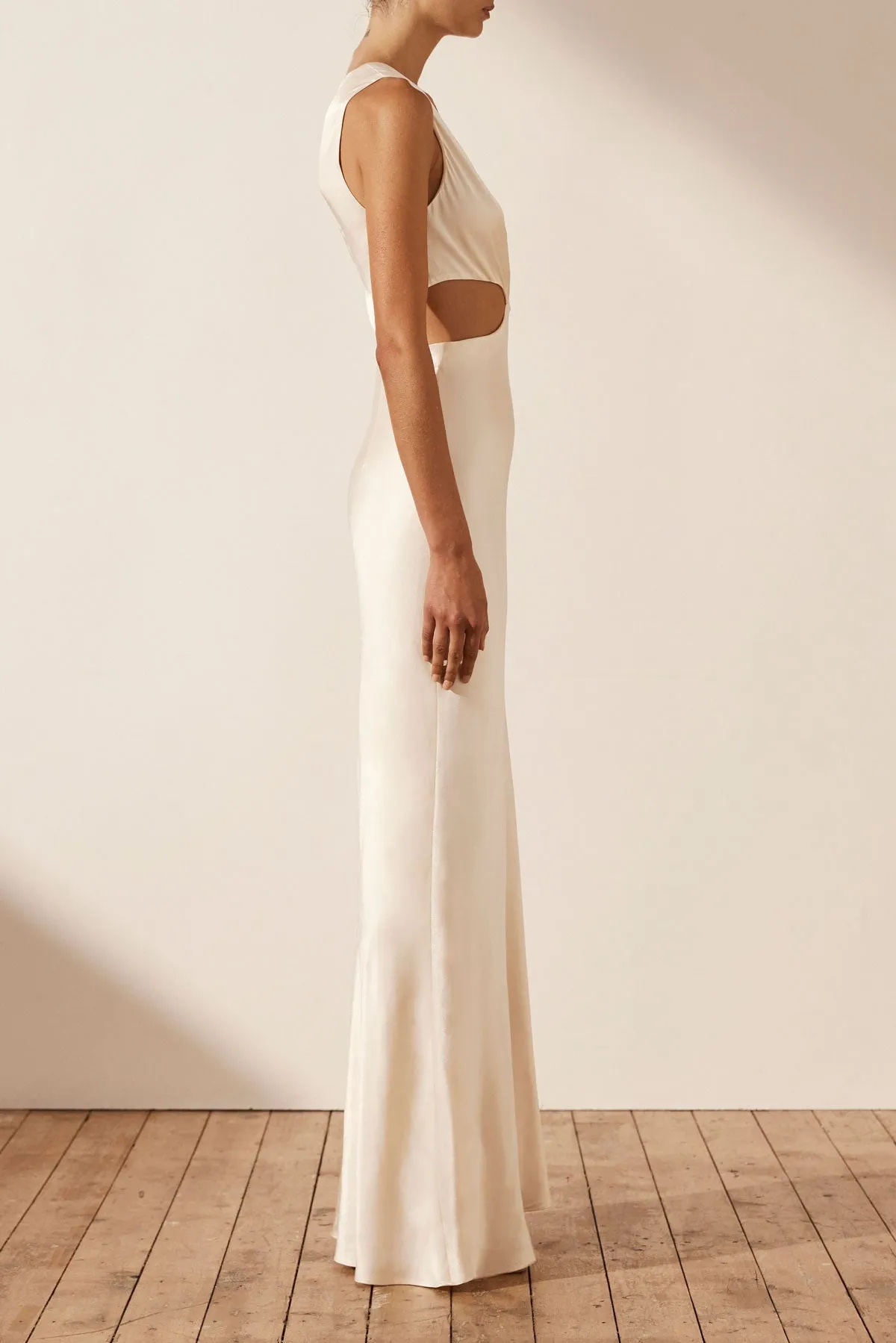 LA LUNE PLUNGED CUT OUT MAXI DRESS - CREAM