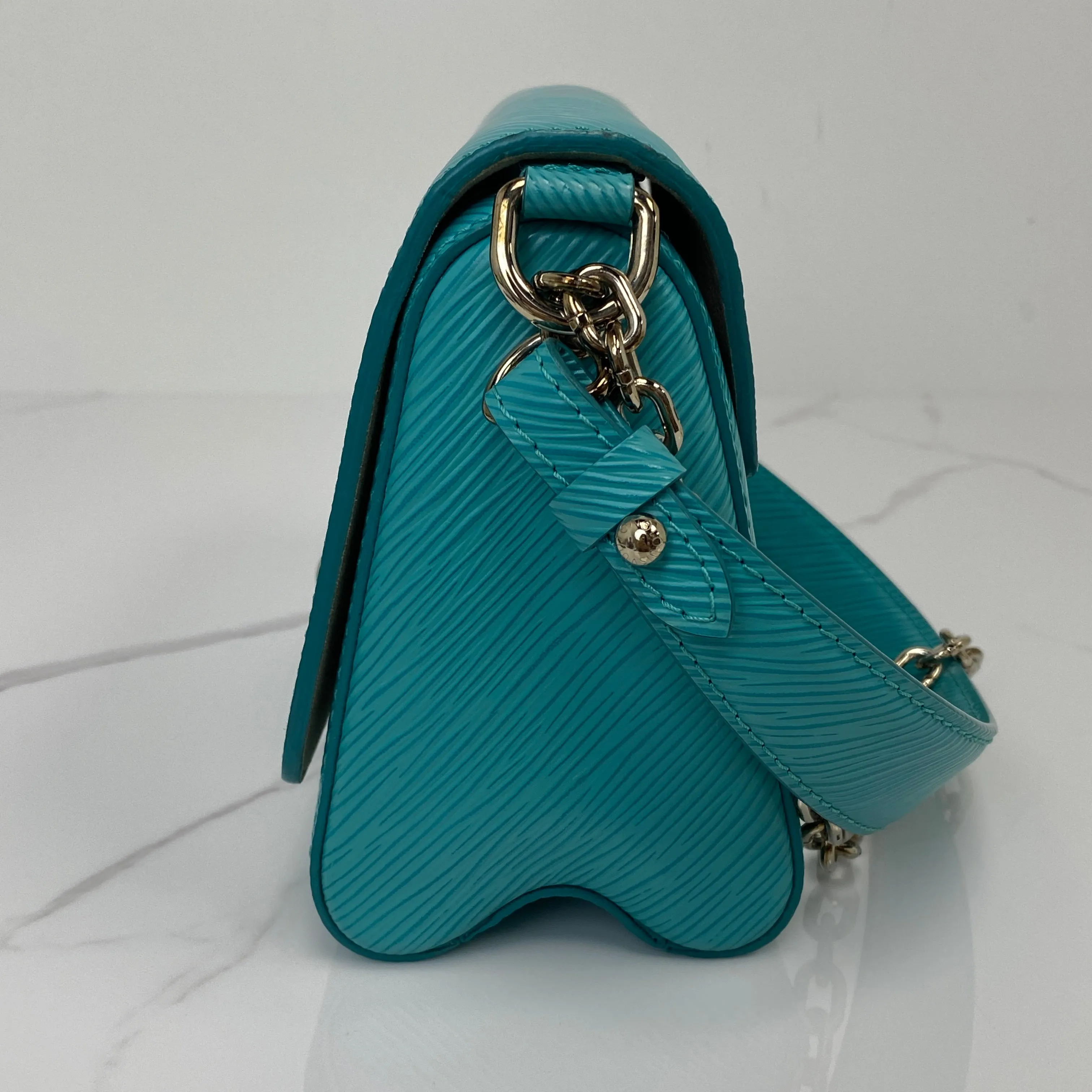 Louis Vuitton Twist Shoulder Bag MM