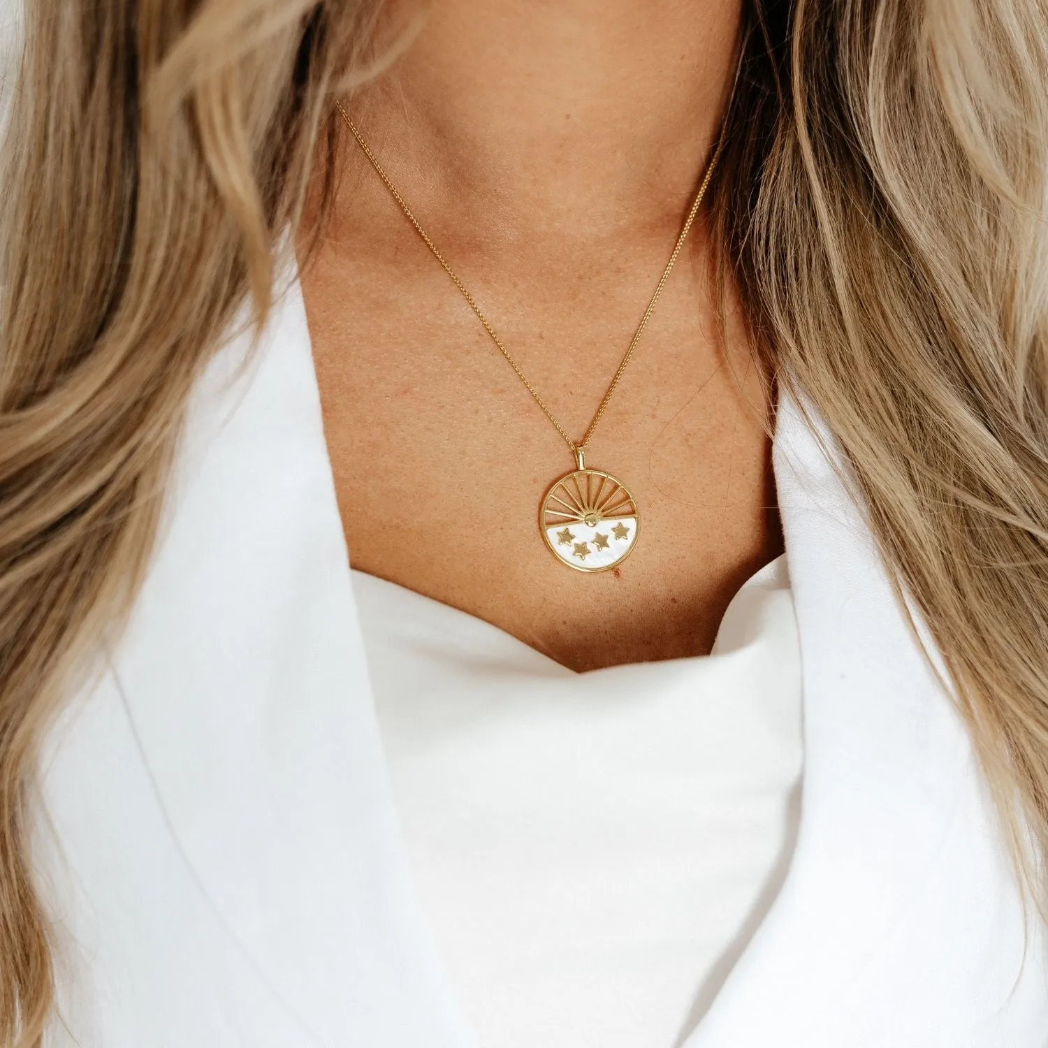 Mother of Pearl Sun & Stars Medallion (Gold)