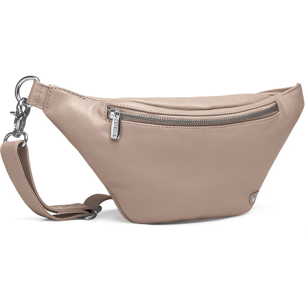 Soft leather bumbag in high quality / 12556 - Dusty taupe